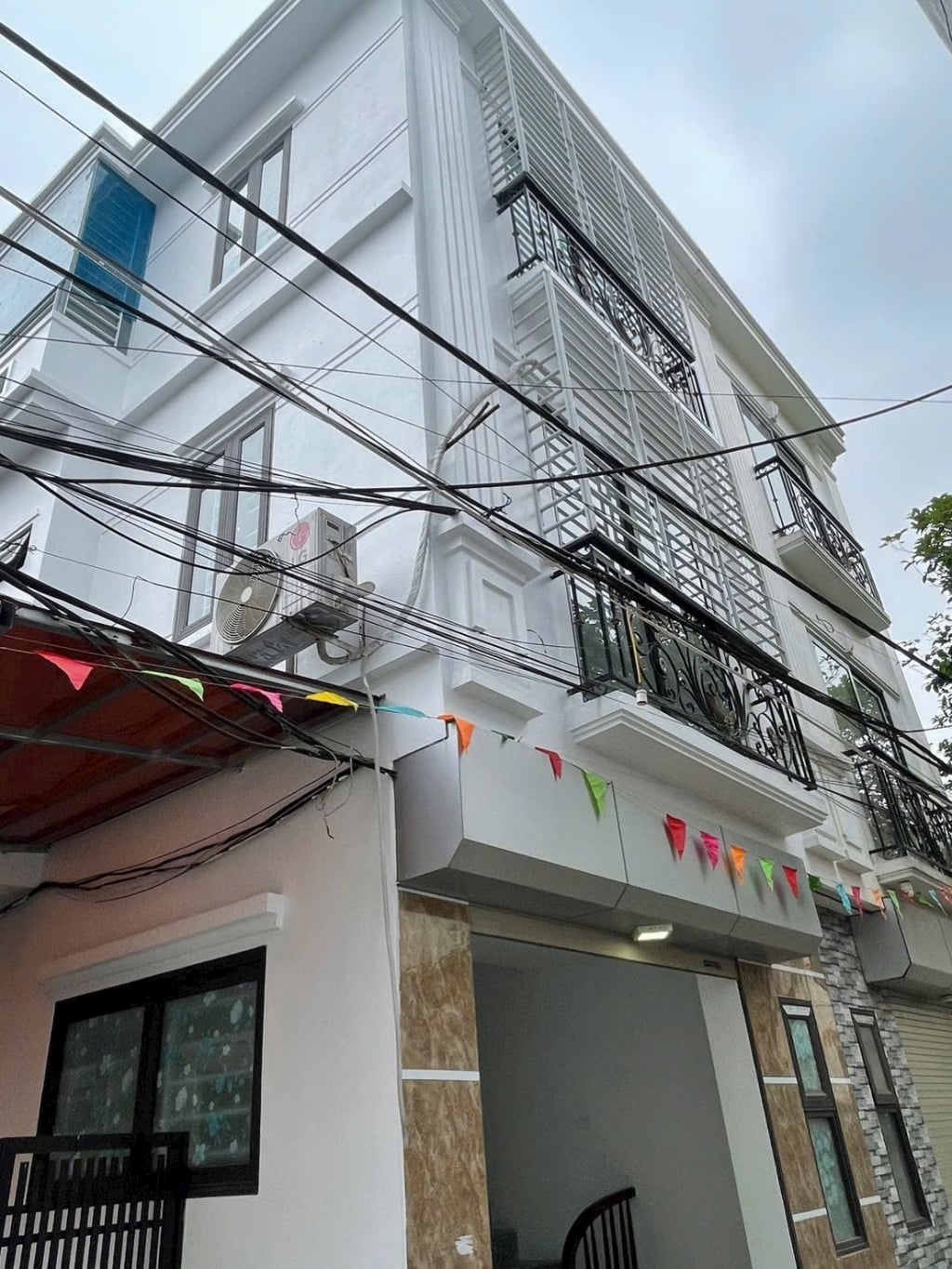 Bán nhà 3 tầng An Khánh, Hà Nội - 37.9m², ô tô đỗ cửa, 2 mặt thoáng, giá 6.25 tỷ