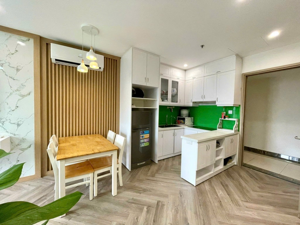 Bán gấp căn 1PN Vinhomes Ocean Park giá 2.63 tỷ, view bể bơi, tầng trung