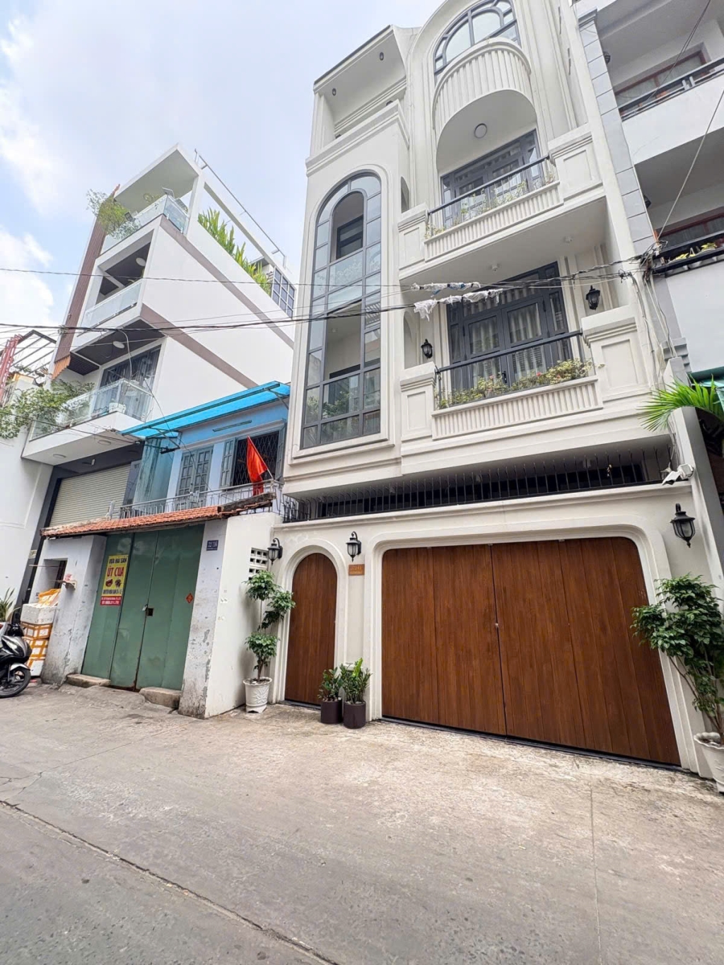 Bán nhà hẻm 8m đường ông ích khiêm quận 11, 4x11m 6 tầng chỉ nhỉnh 9 tỷ